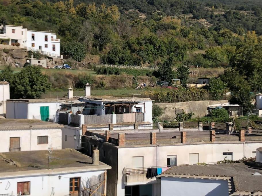 La Casa Rural De Paco Y Ana Pitres Exterior foto
